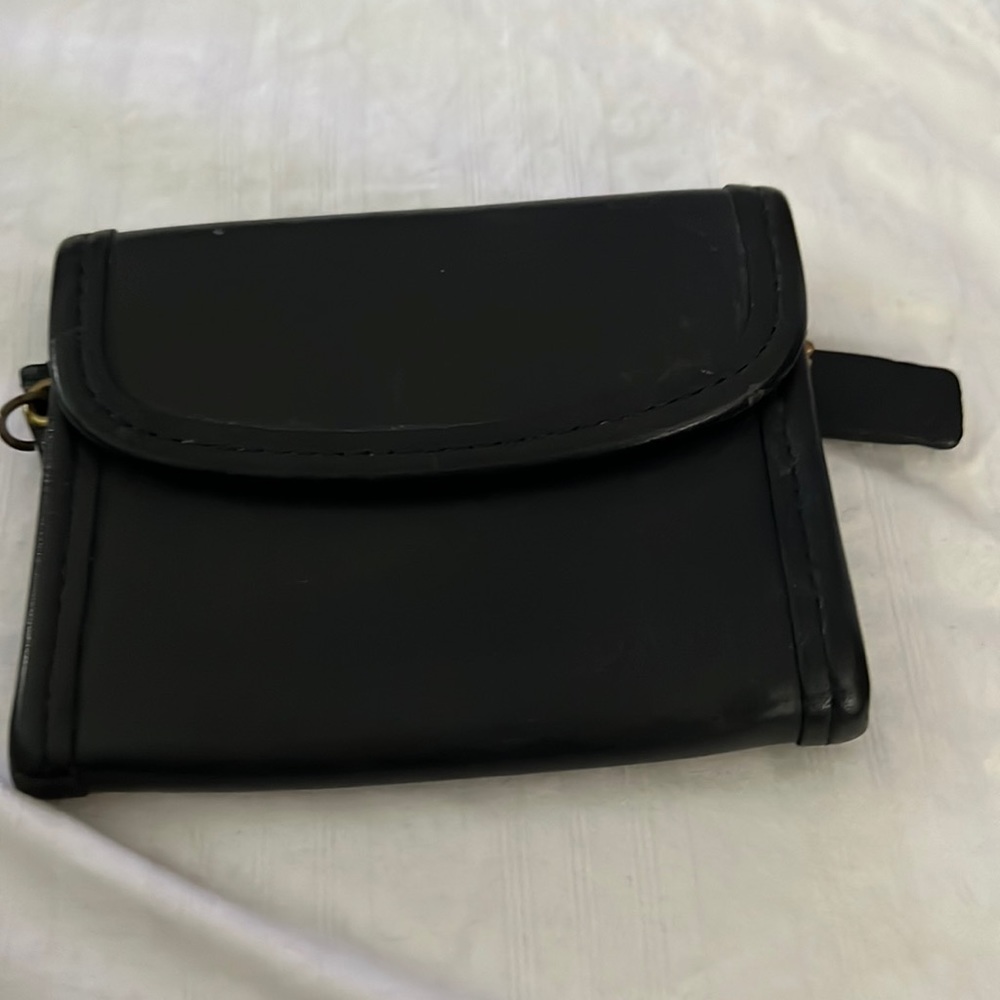 Coach keychain wallet. Vintage. Missing keychain but in amazing condition.